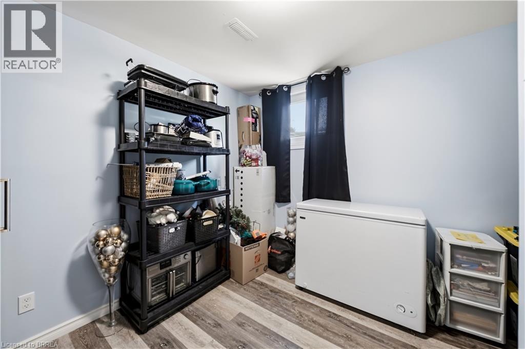 7 GLENDAN Court - 24