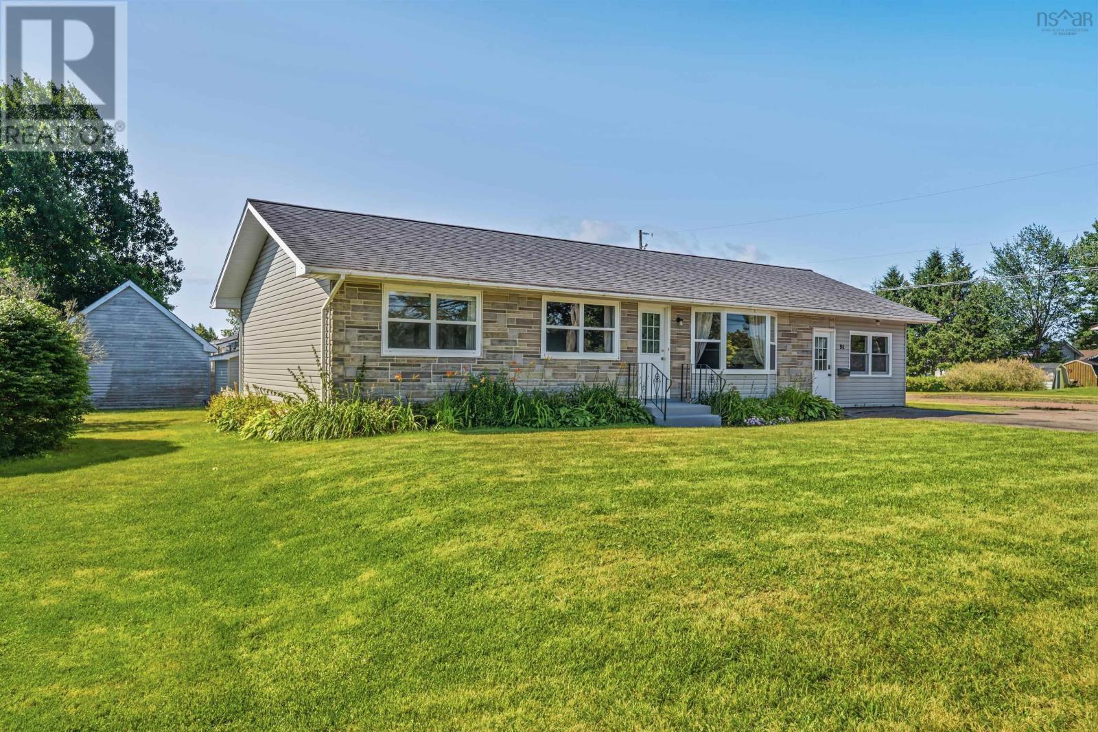 94 Brookside Road - 3