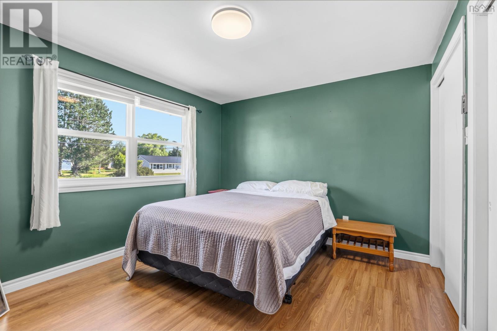 94 Brookside Road - 34