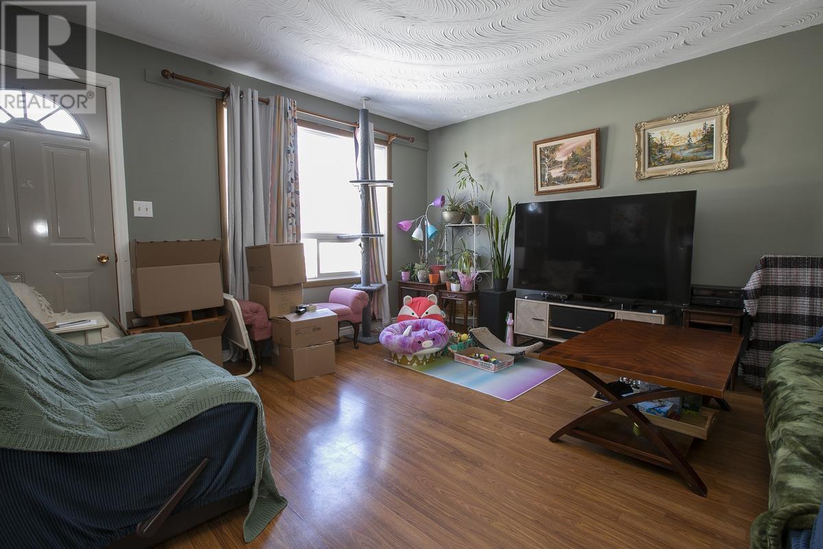 379 Chambers AVE - 11
