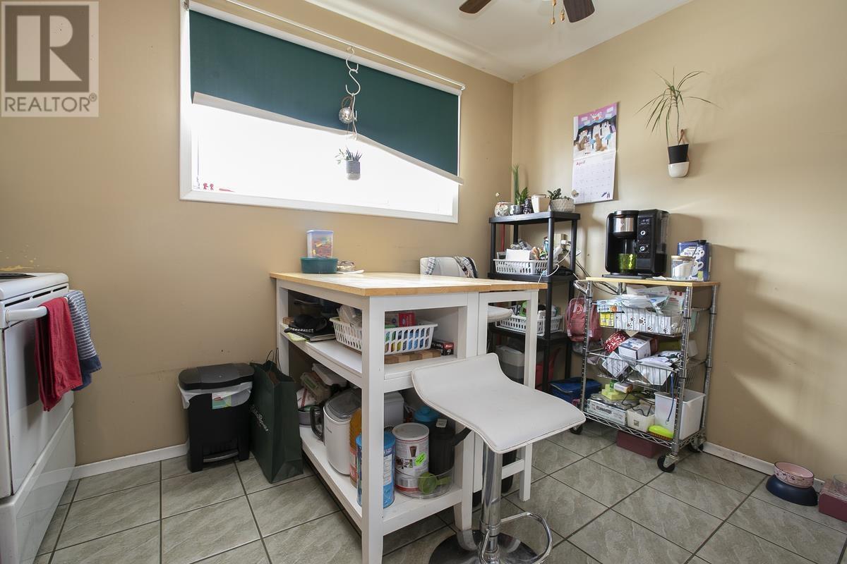 379 Chambers AVE - 8