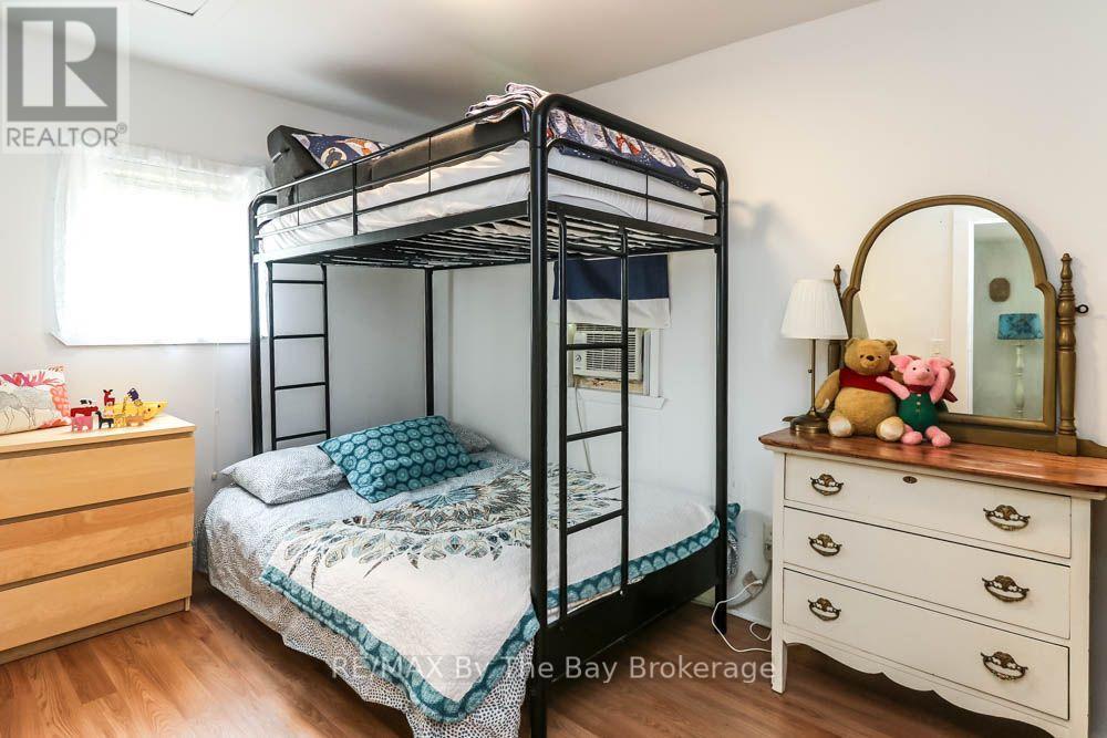 217 DUNKERRON AVENUE - Image 17