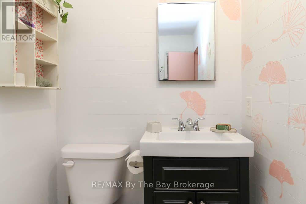 217 DUNKERRON AVENUE - Image 36