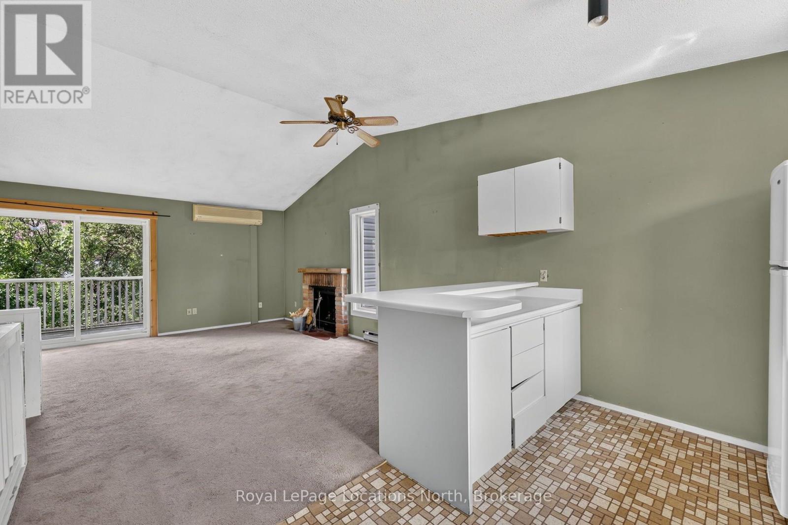#253 13 HARBOUR STREET W - 15