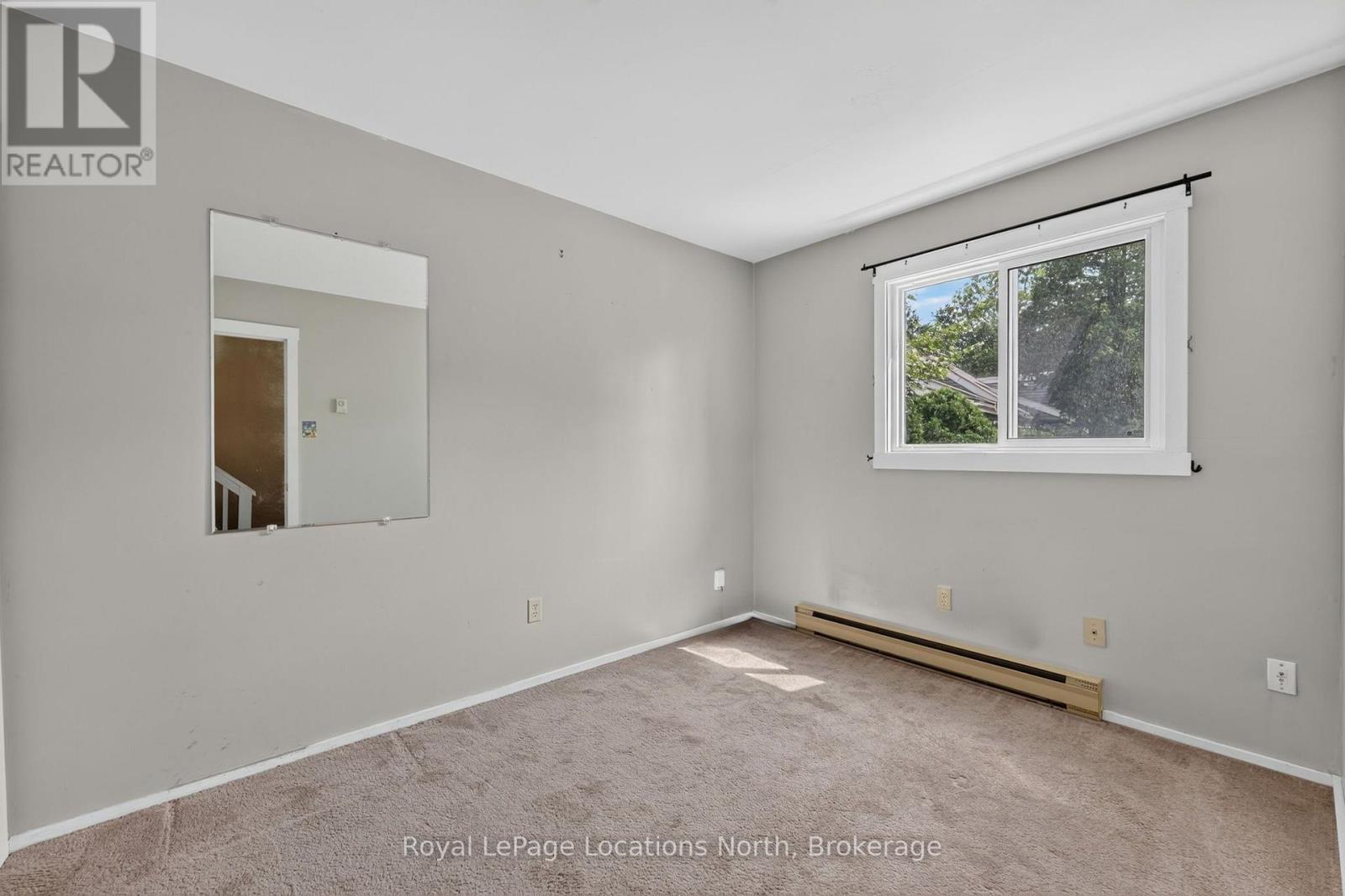 #253 13 HARBOUR STREET W - 23