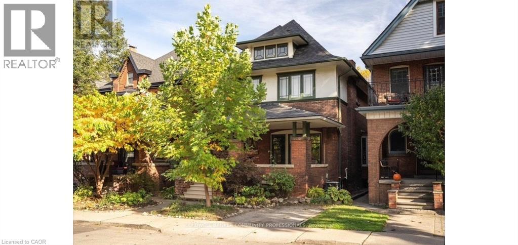 Photo of 31 ST. CLAIR Avenue