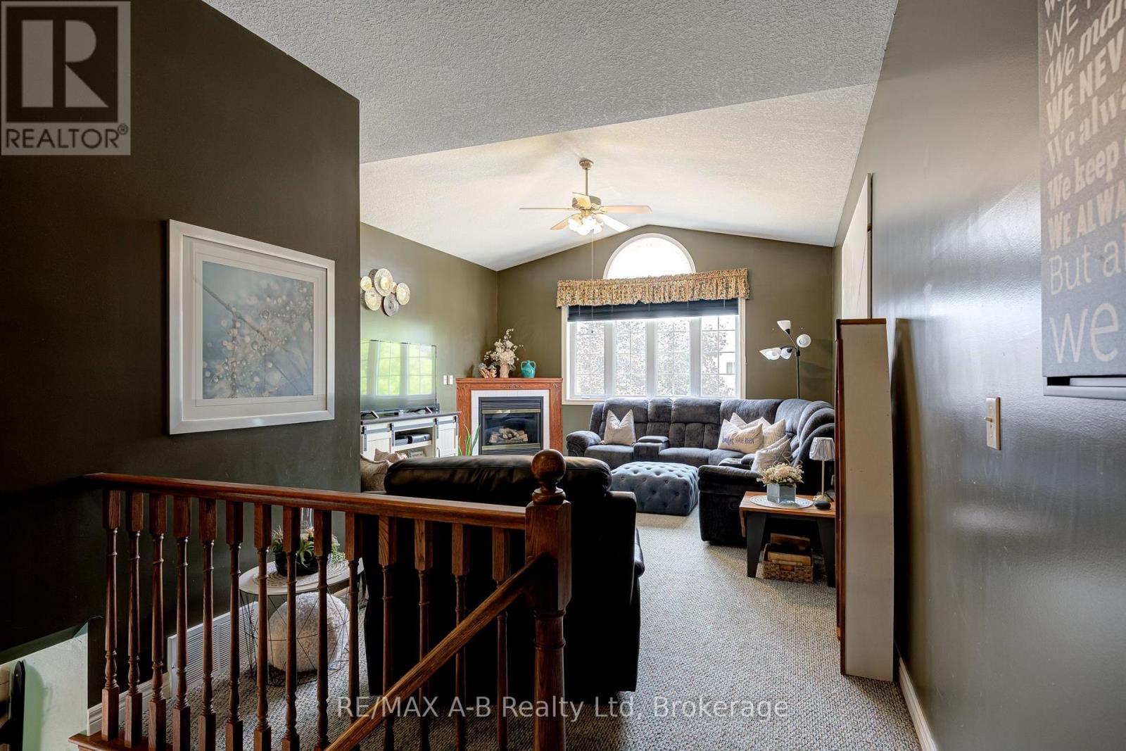 521 NELSON STREET - 19
