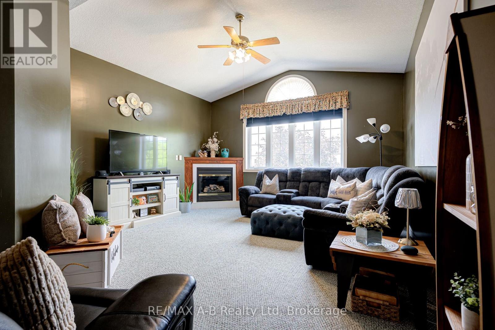 521 NELSON STREET - 20