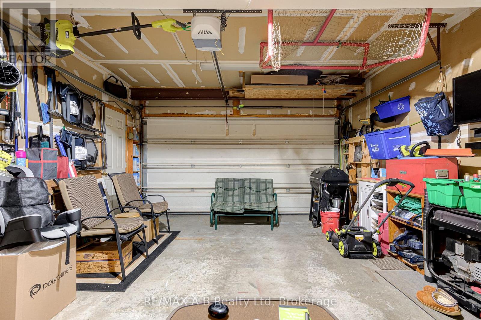521 NELSON STREET - 37
