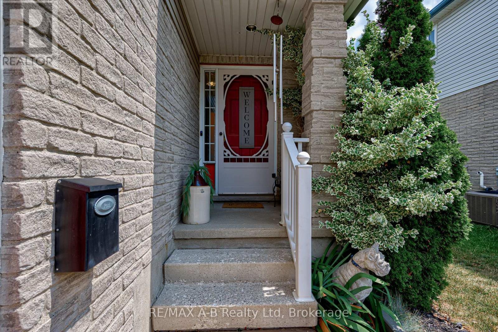 521 NELSON STREET - 4