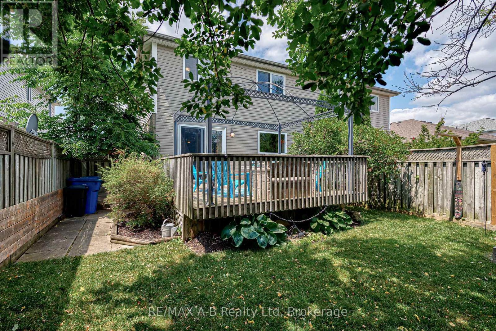 521 NELSON STREET - 41
