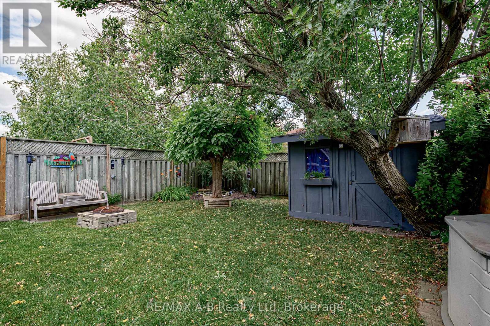 521 NELSON STREET - 44