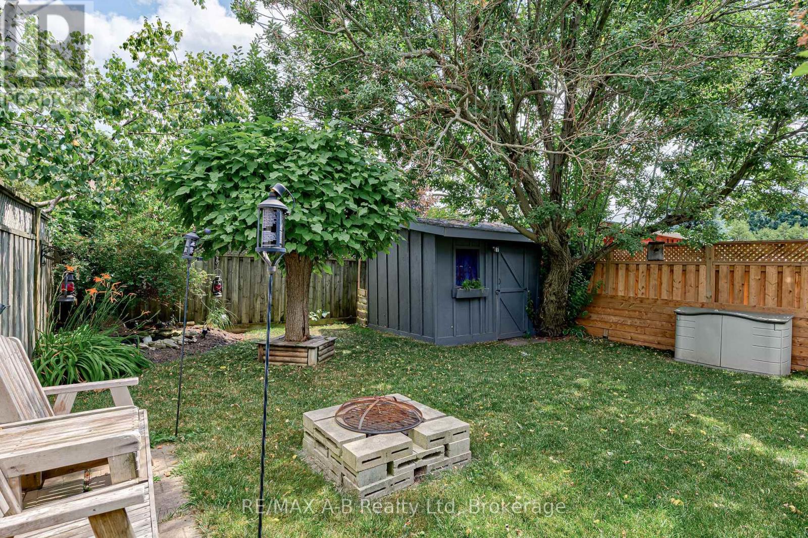 521 NELSON STREET - 45