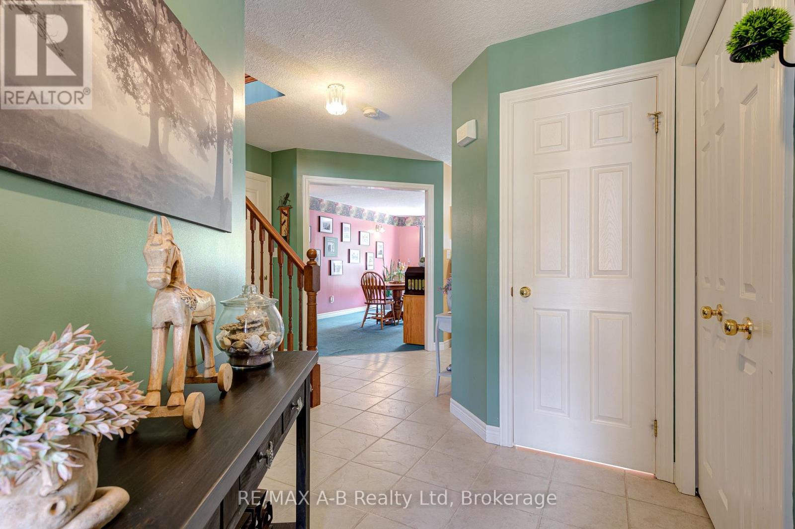 521 NELSON STREET - 8