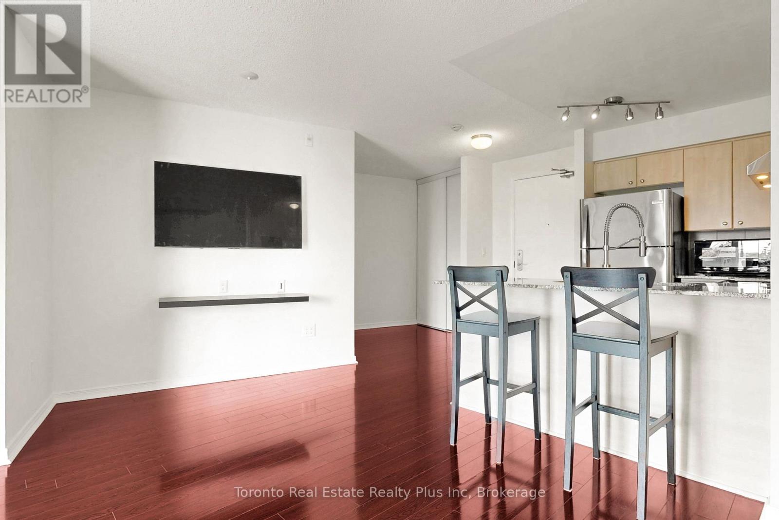 #507 18 VALLEY WOODS ROAD - Image 12
