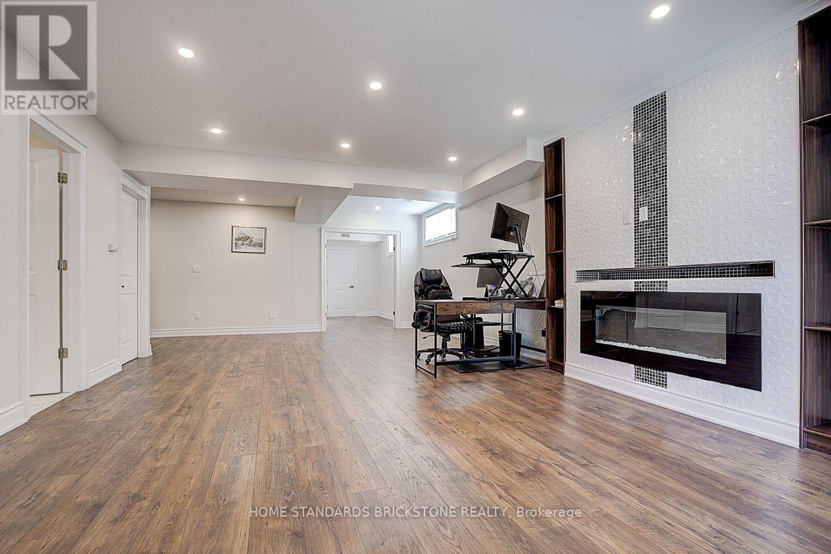 36 ABITIBI AVENUE - 42