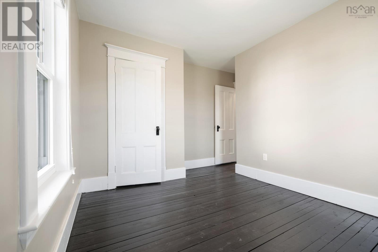6 Hamilton Avenue - 39