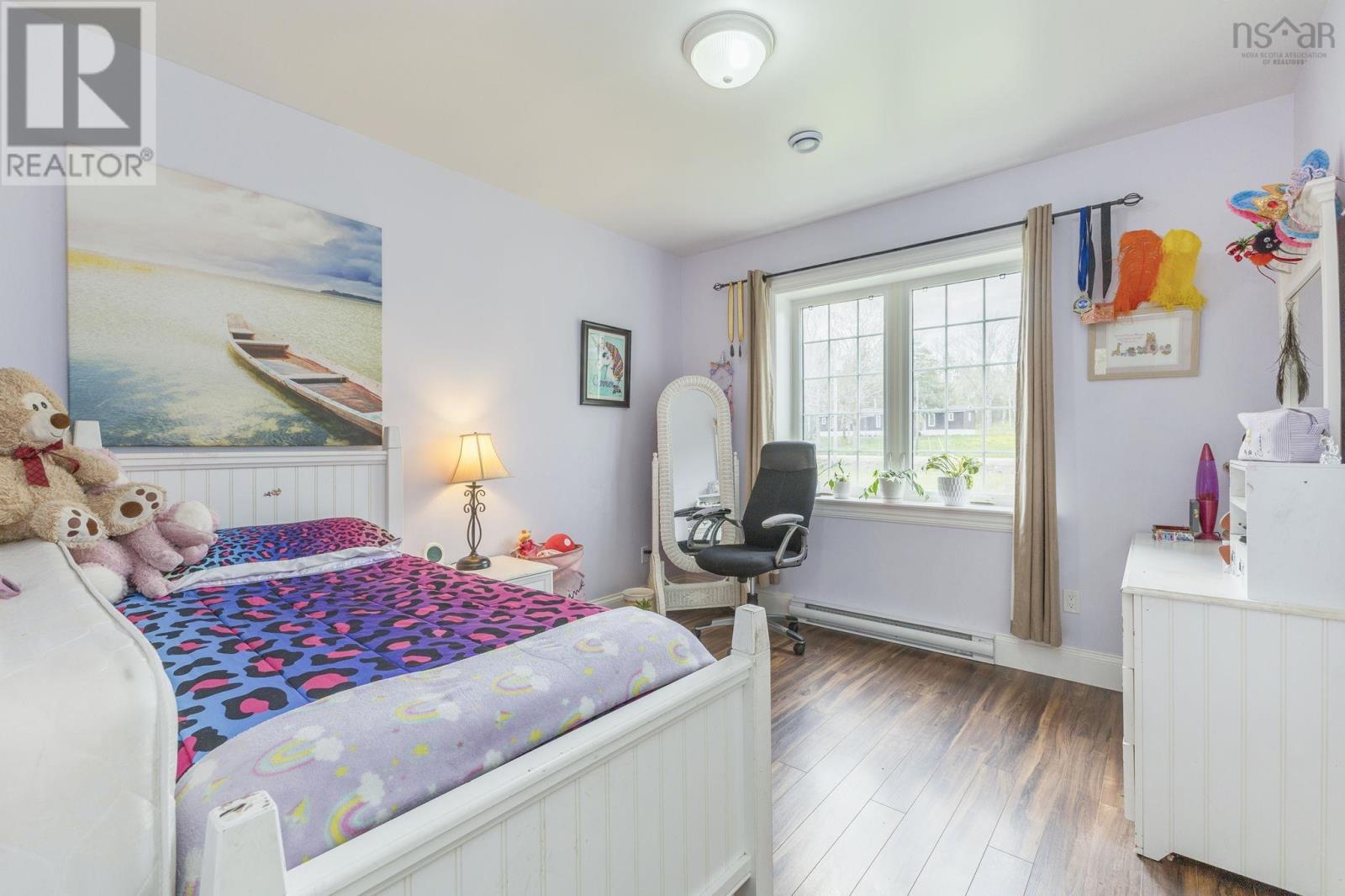 3548 Gairloch Road - 21