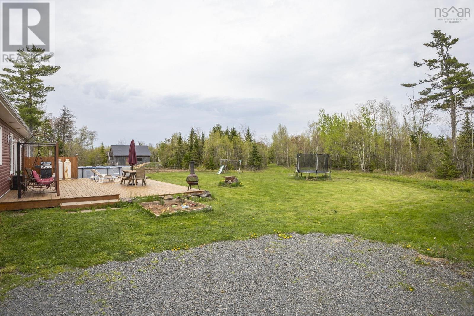 3548 Gairloch Road - 37