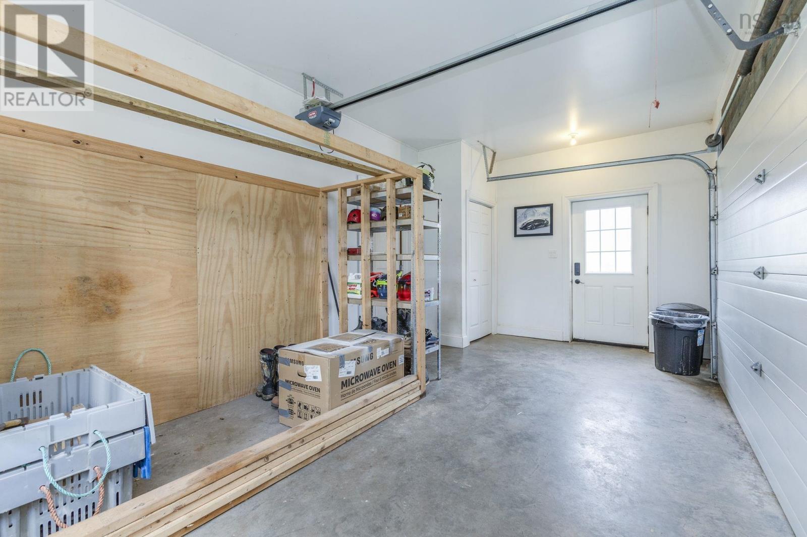 3548 Gairloch Road - 36