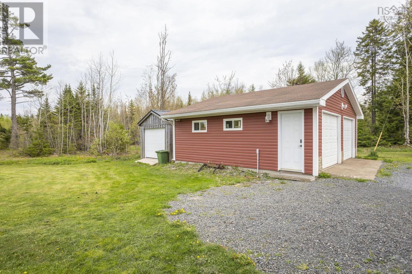 3548 Gairloch Road - 41
