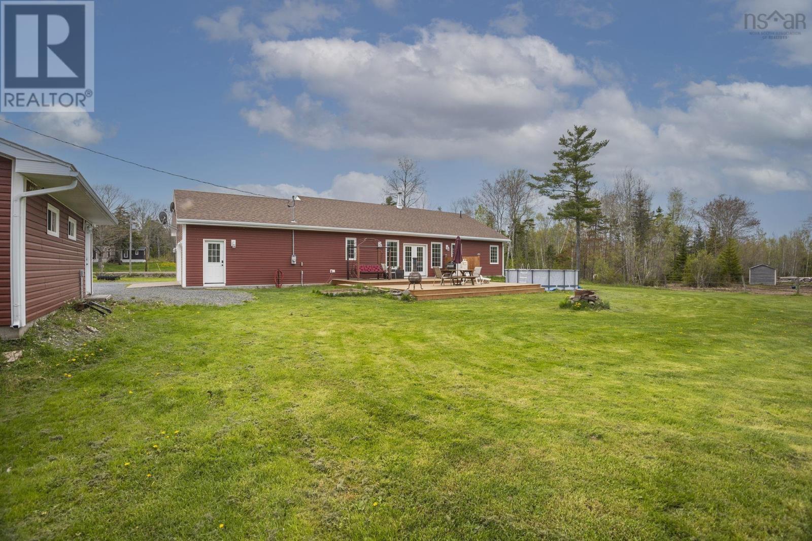 3548 Gairloch Road - 47