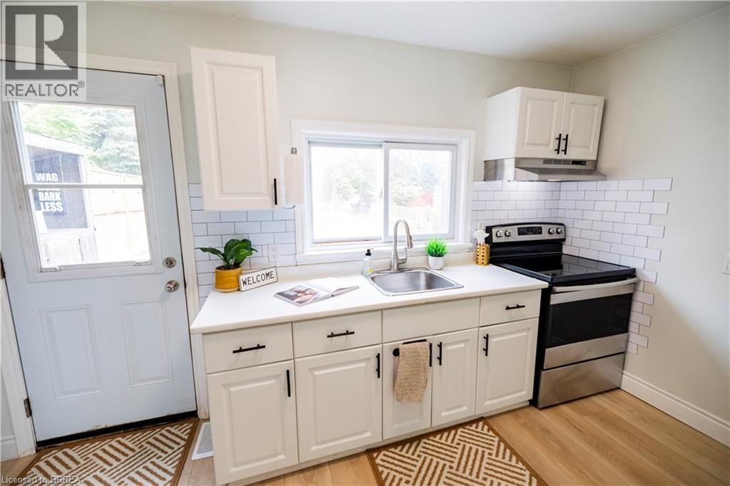 99 MORTON Avenue - 5