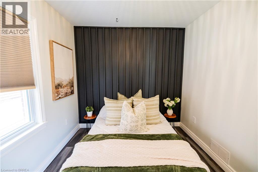 99 MORTON Avenue - 14