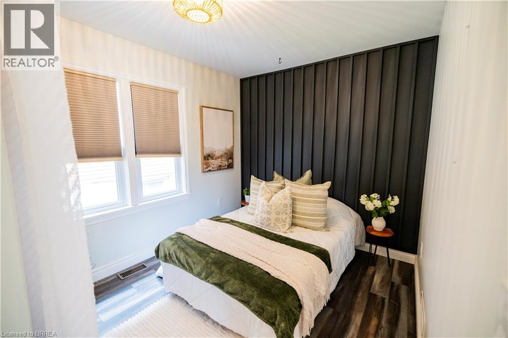 99 MORTON Avenue - 15