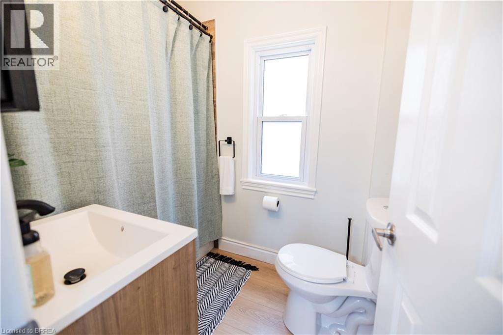 99 MORTON Avenue - 8