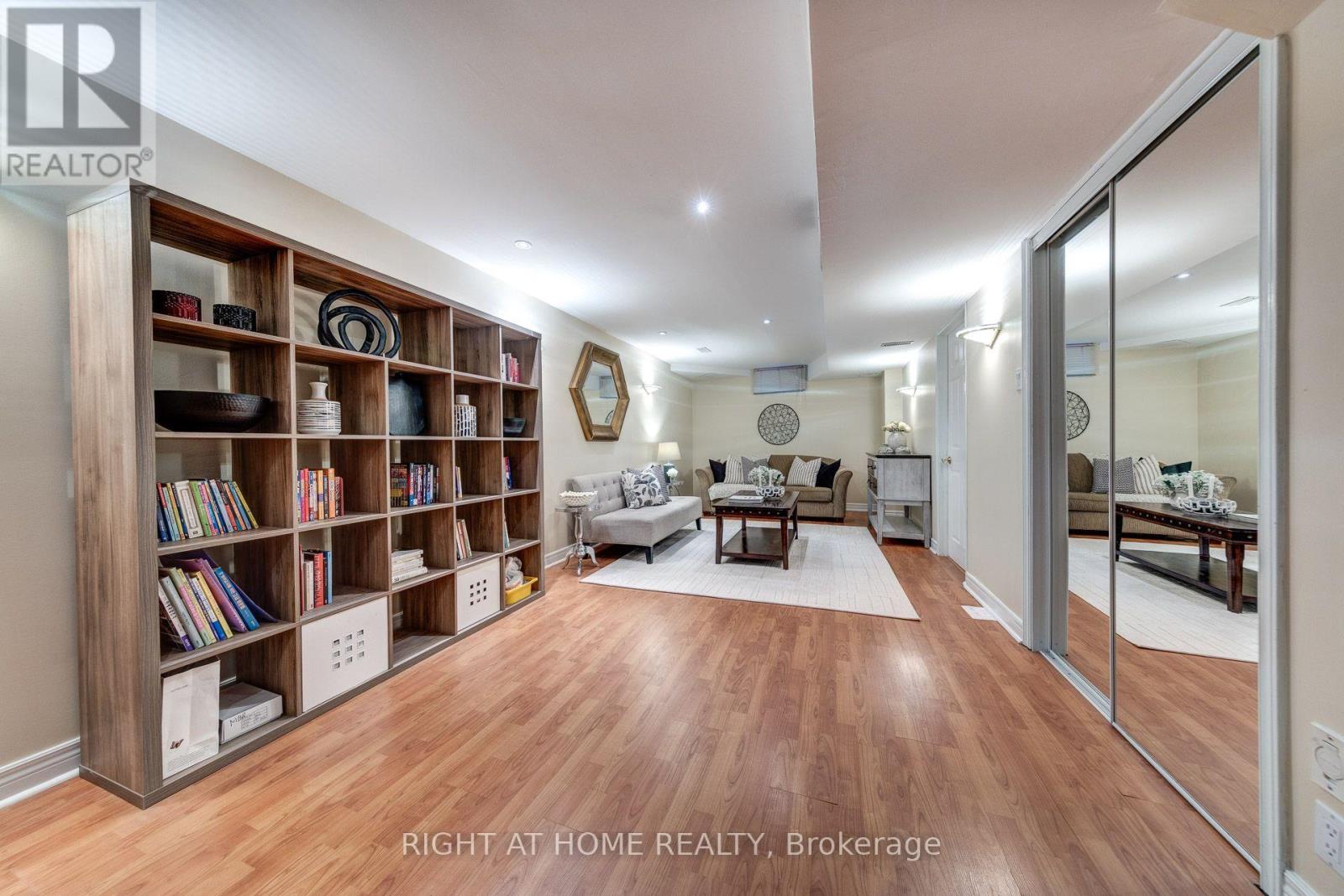 1552 OTONABEE DRIVE - 27