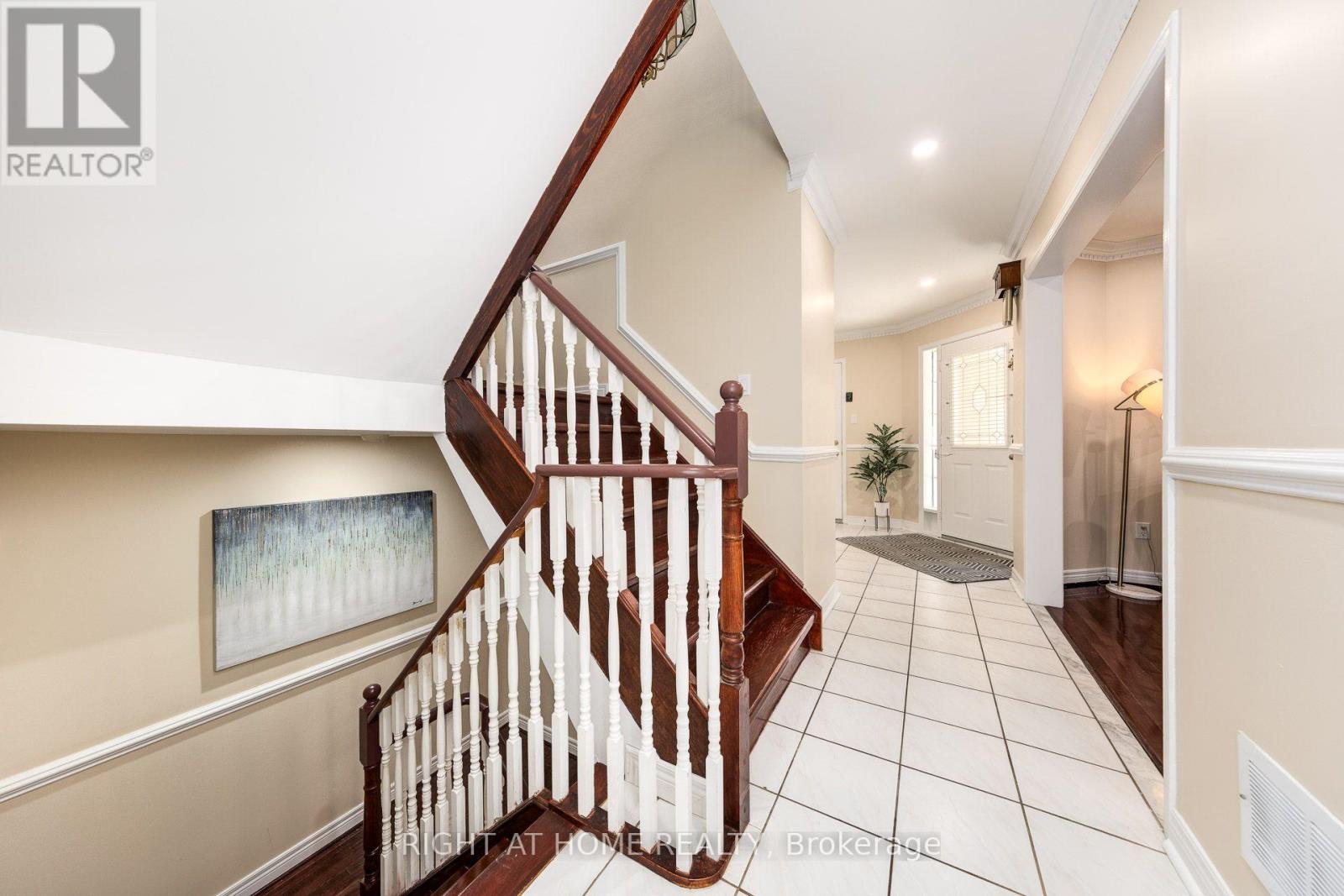 1552 OTONABEE DRIVE - 6