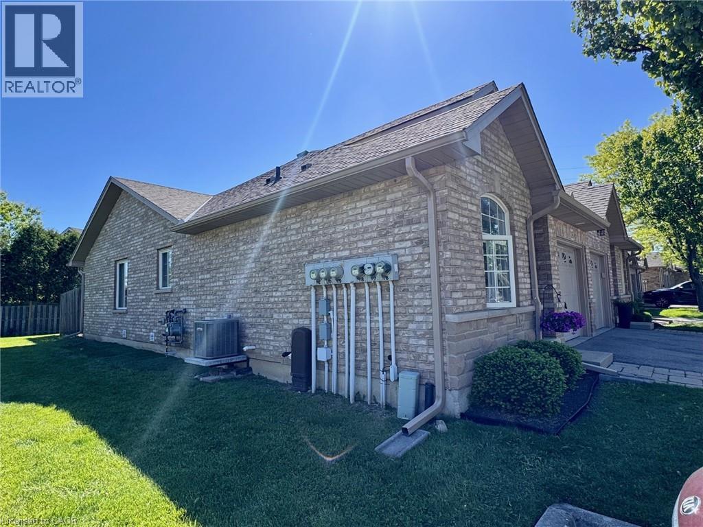 #16 751 RYMAL Road W - 48