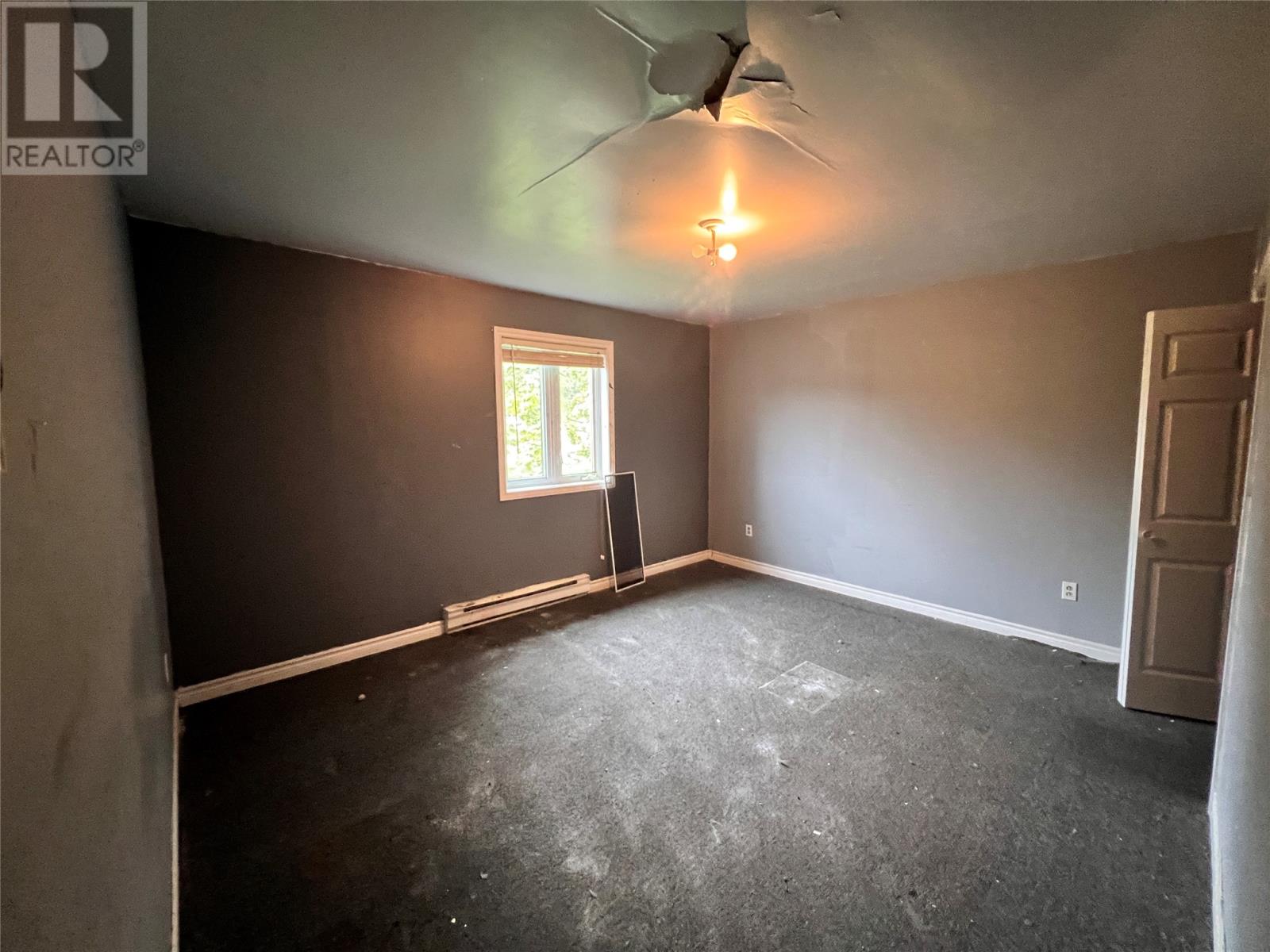 4 Morley Drive - 22