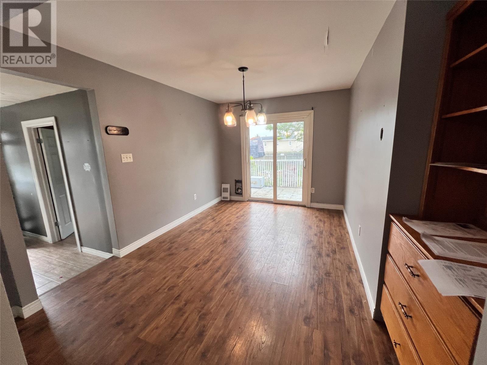 4 Morley Drive - 6