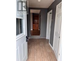 4 Morley Drive thumbnail 2