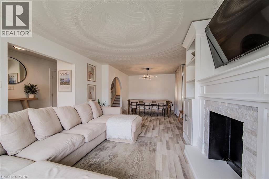 43 SOUTHVIEW Crescent - 11
