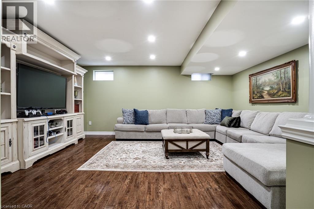 575 STONEHENGE Drive - 39