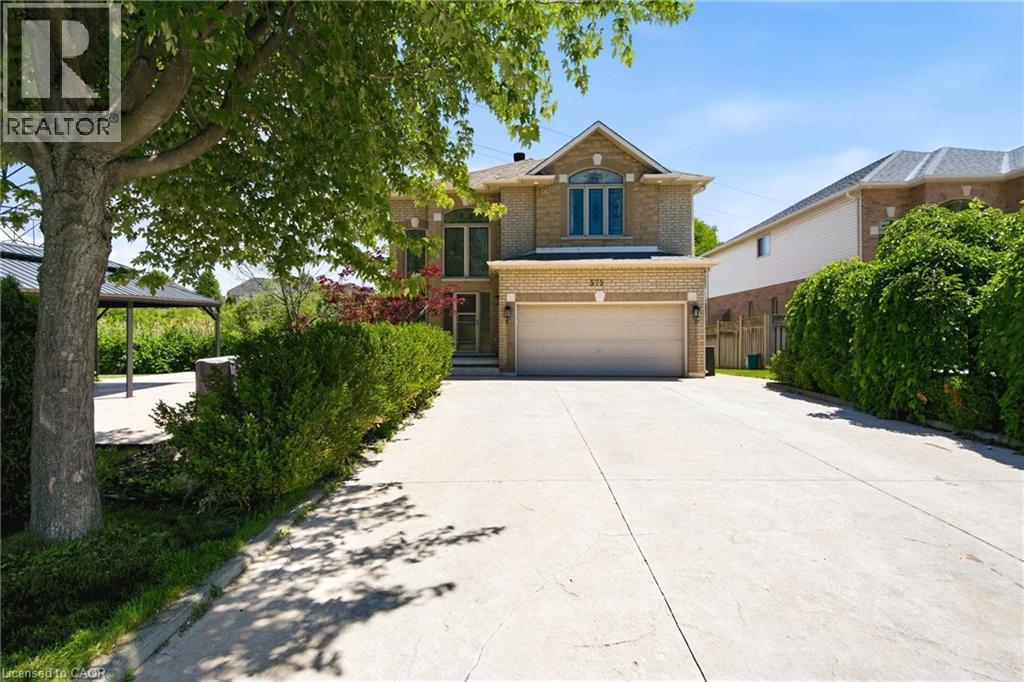 575 STONEHENGE Drive - 2