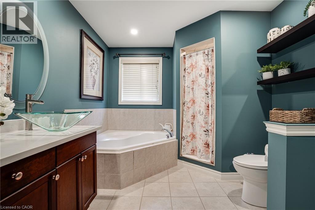 575 STONEHENGE Drive - 37