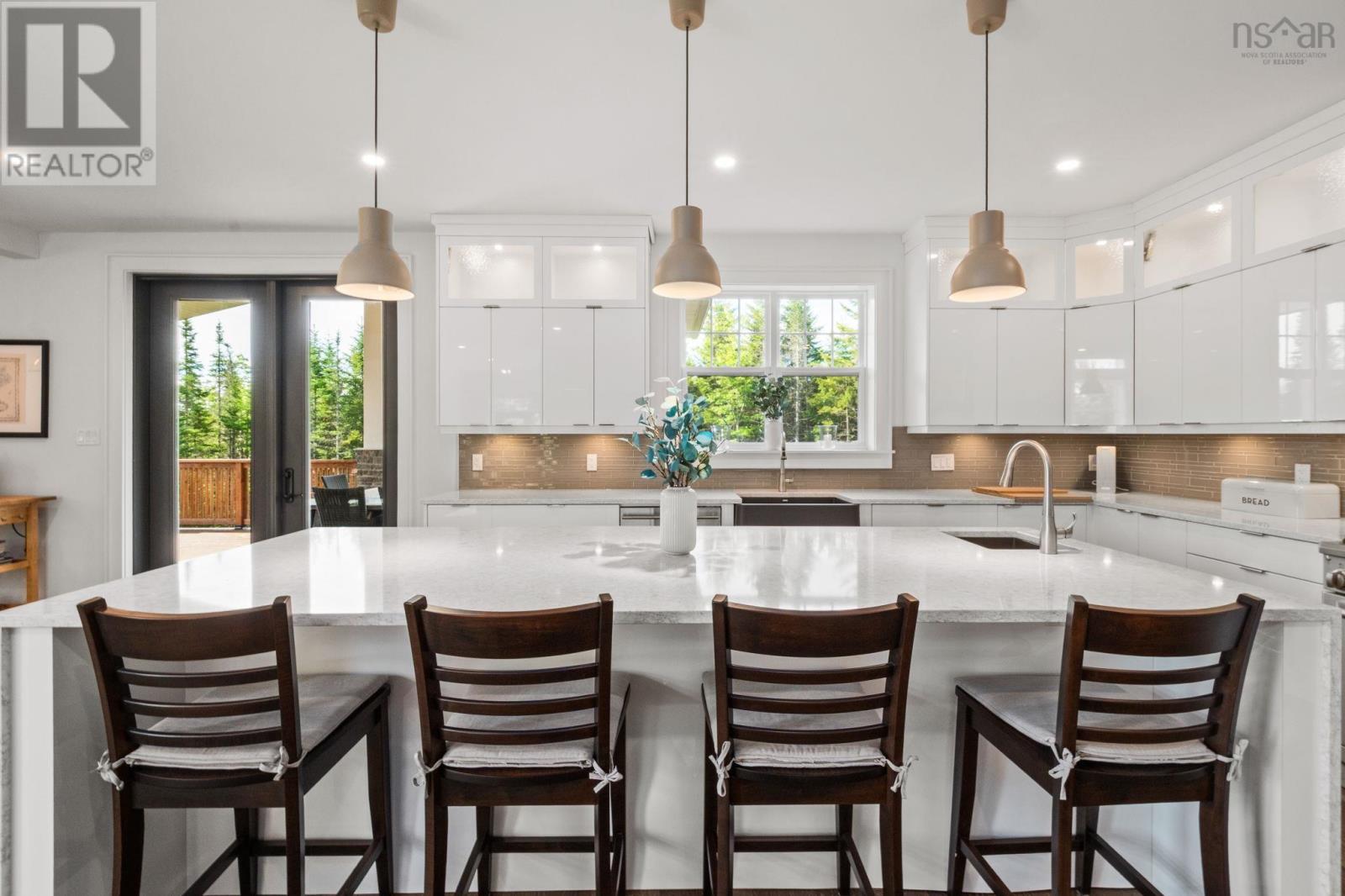 15 Poplar Way - 16