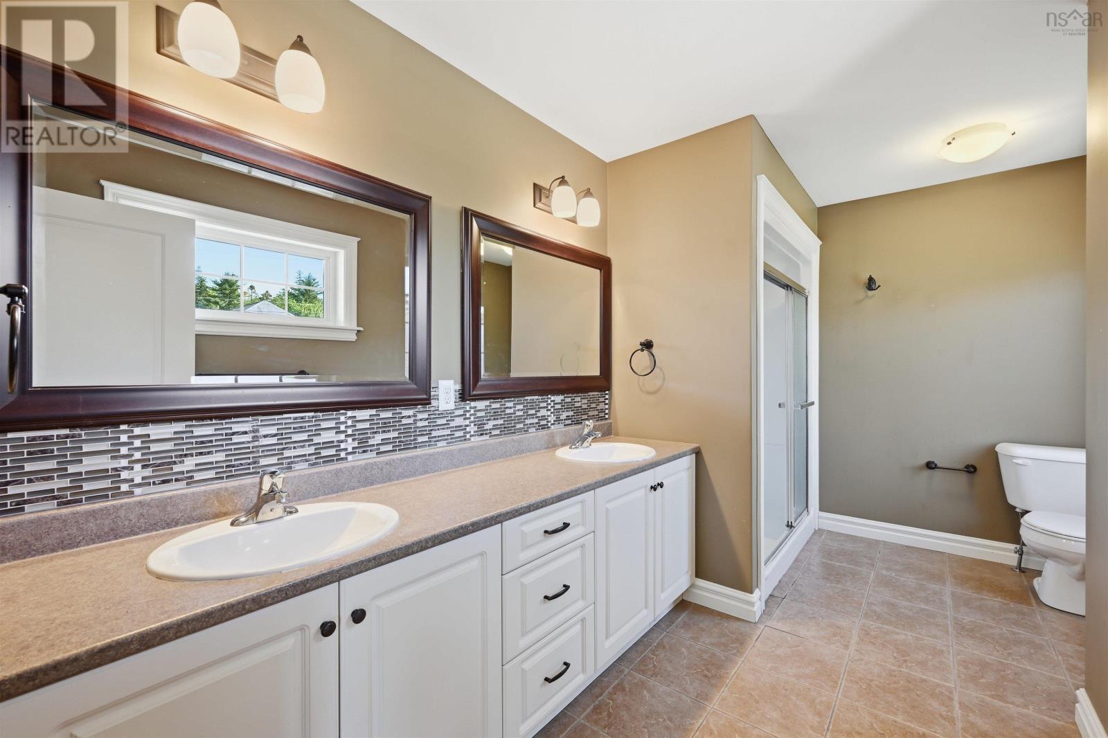 55 Windridge Lane - 23