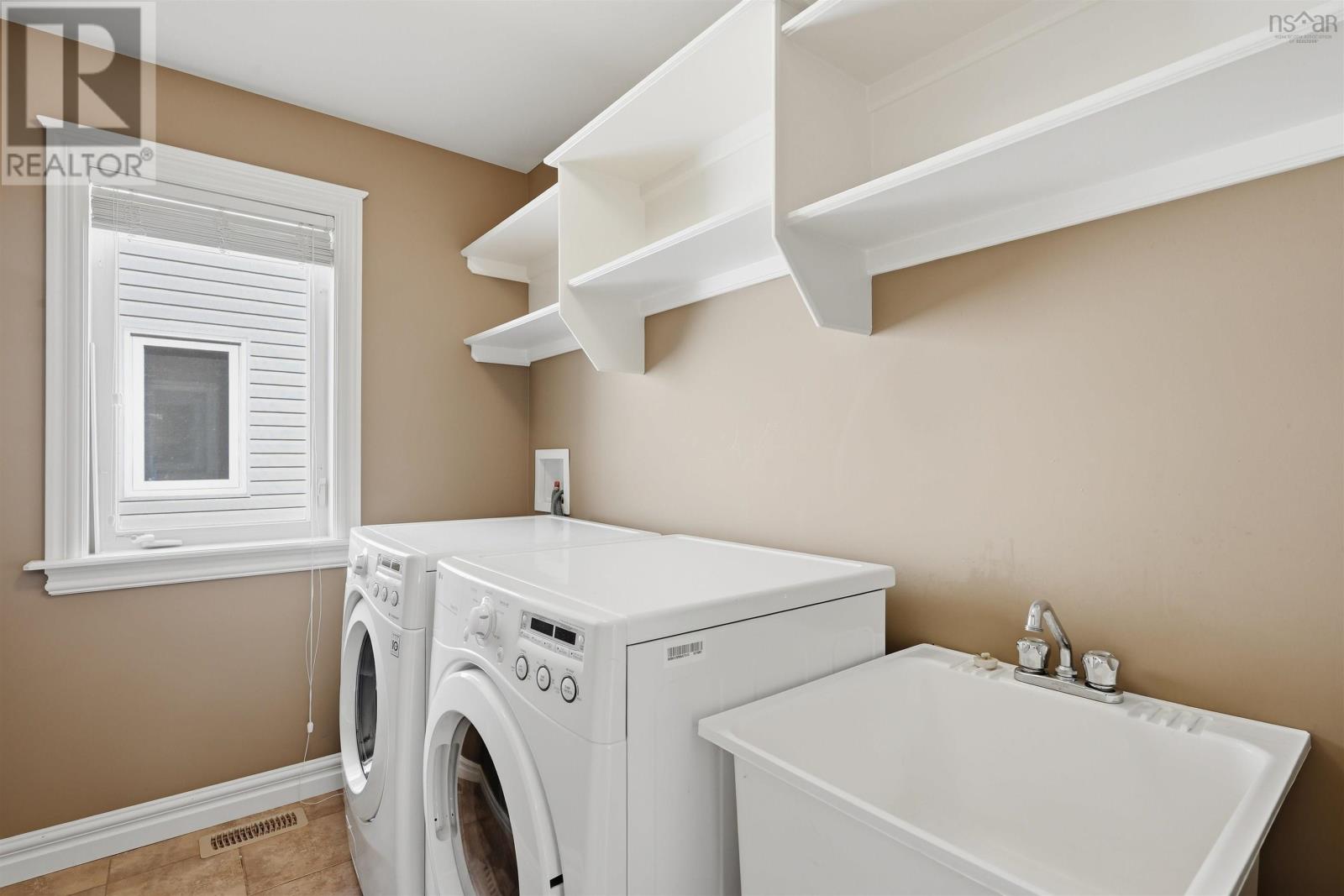 55 Windridge Lane - 29