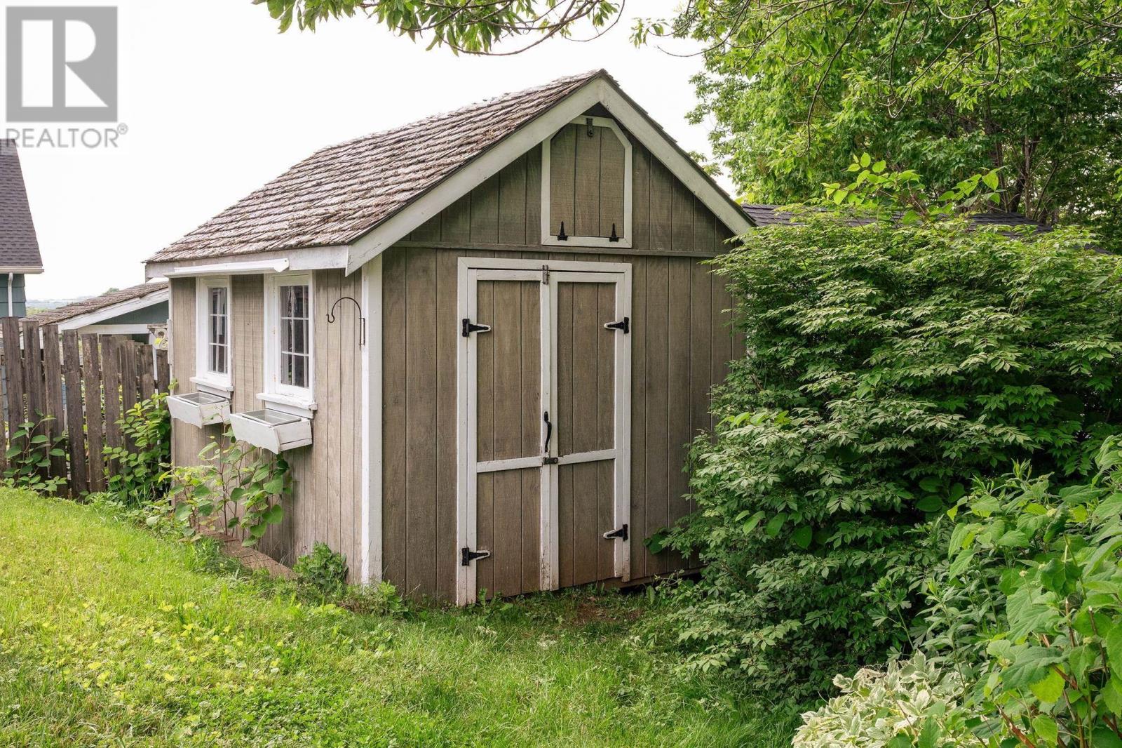 23 Brigadoon Ave - 13