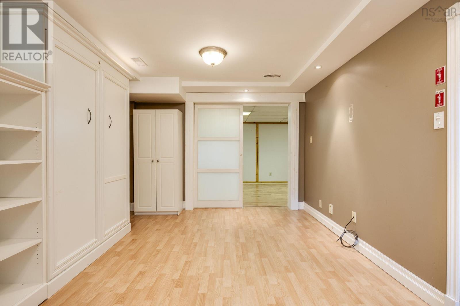 23 Brigadoon Ave - 41