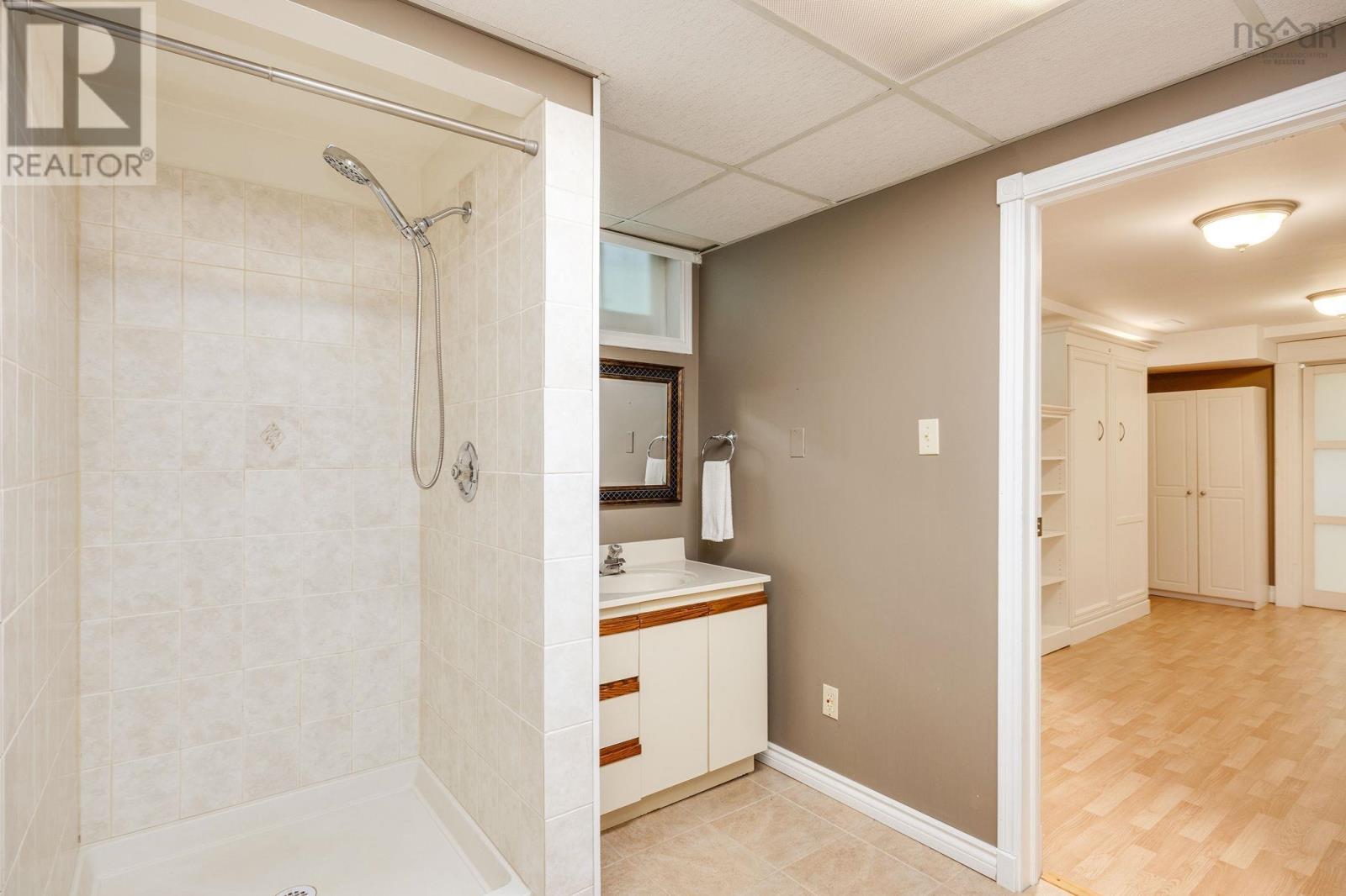23 Brigadoon Ave - 47
