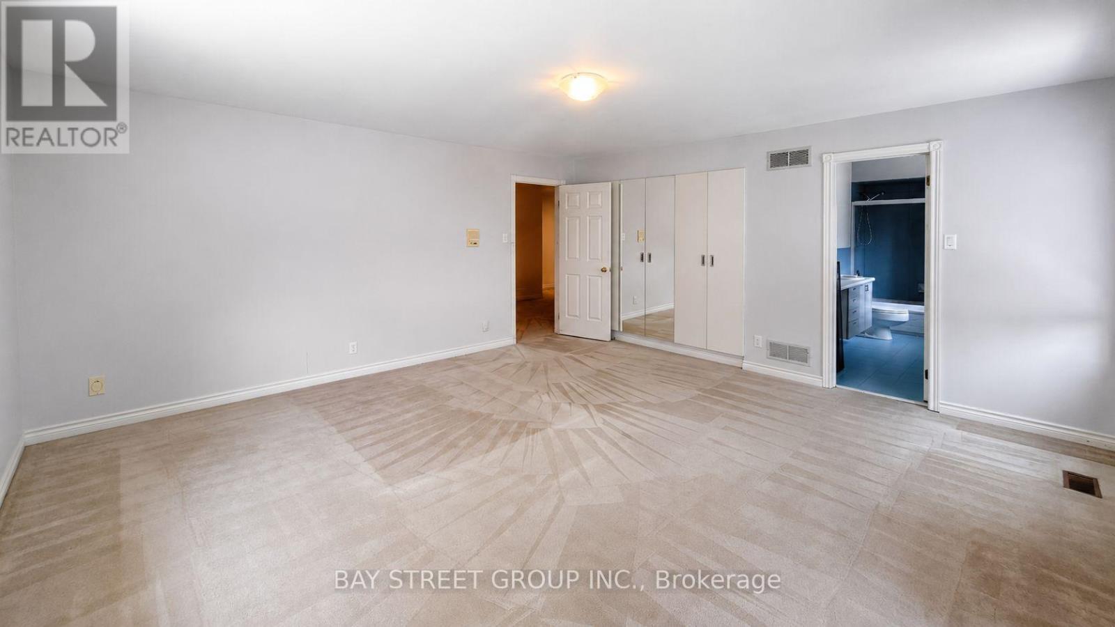 6 HUNT CLUB COURT - 21
