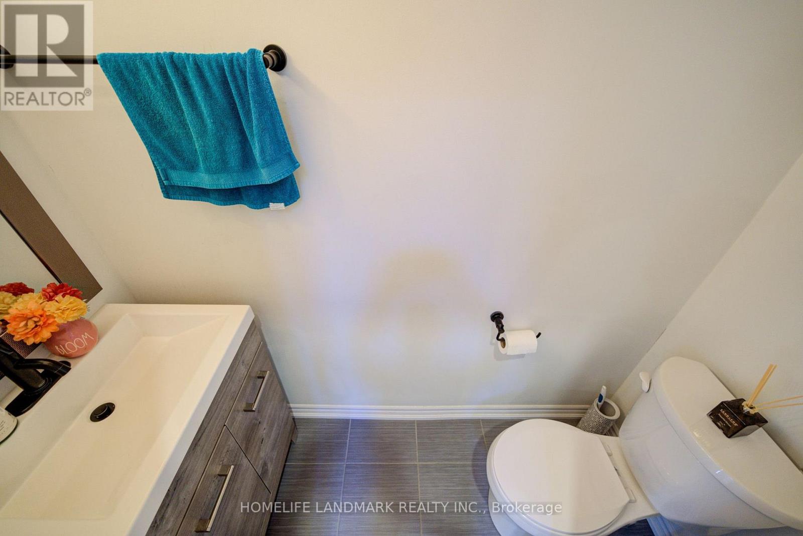 97 CORNELL CENTRE BOULEVARD - Image 27
