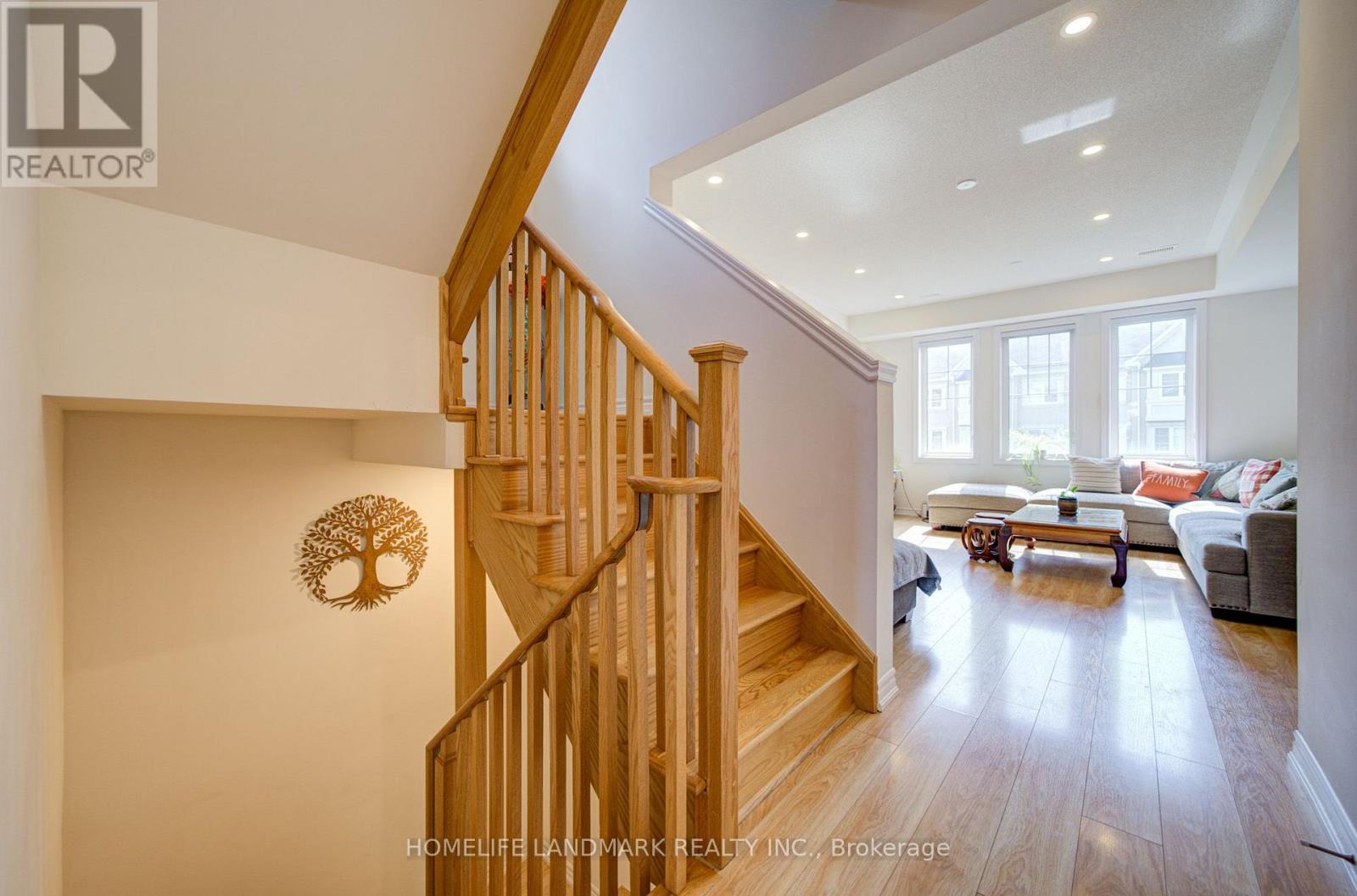 97 CORNELL CENTRE BOULEVARD - Image 8