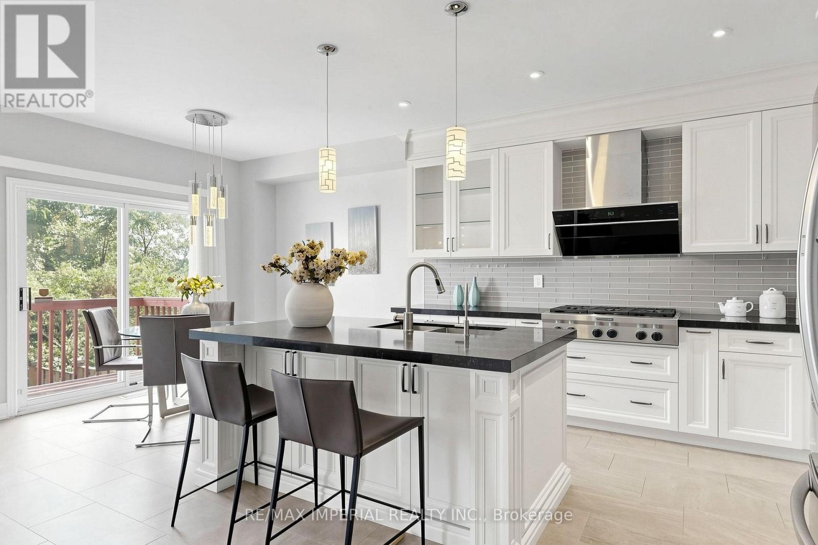 53 RUSHINGBROOK DRIVE - 13